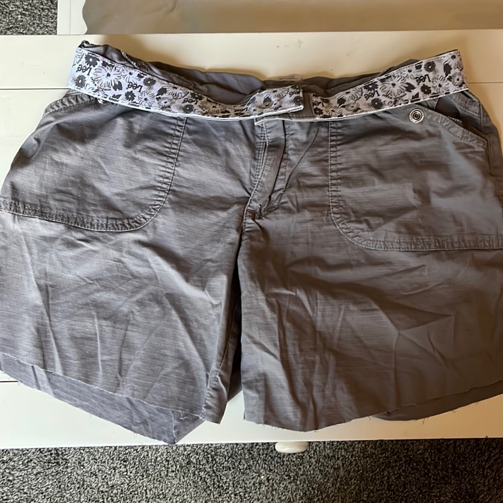 Lee grey cargo shorts:)
